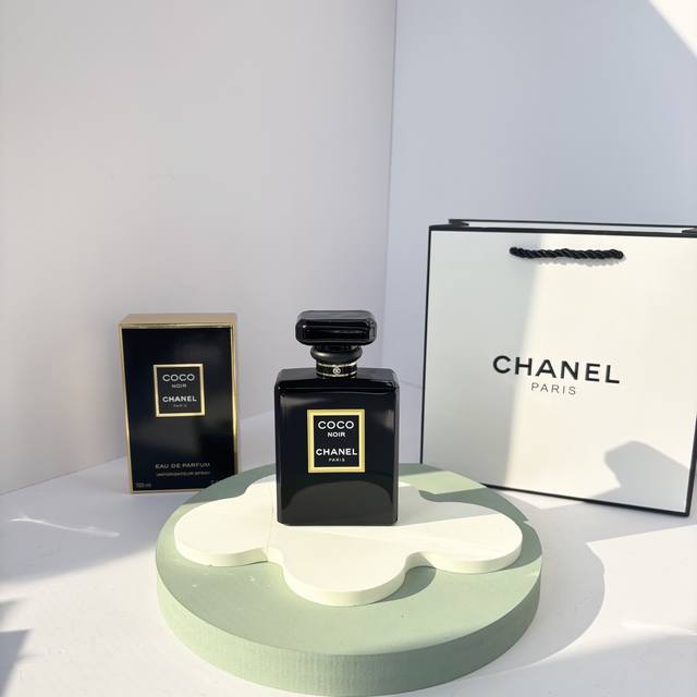 原单品质 DDD 香奈儿 Chanel Coco 黑可可 DDD 香水解析 DDD 前调：葡萄柚 香柠檬 橙子 DDD 中调：玫瑰 天竺葵 茉莉 水仙花 桃子