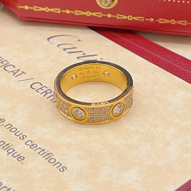 大小尺寸:6号、7号、8号 DDD 卡地亚Cartie*最新款金色镶钻满天星戒指 一致Zp黄铜材质，非常的上镜设计很特别值得入手高级手工坊系列 DDD