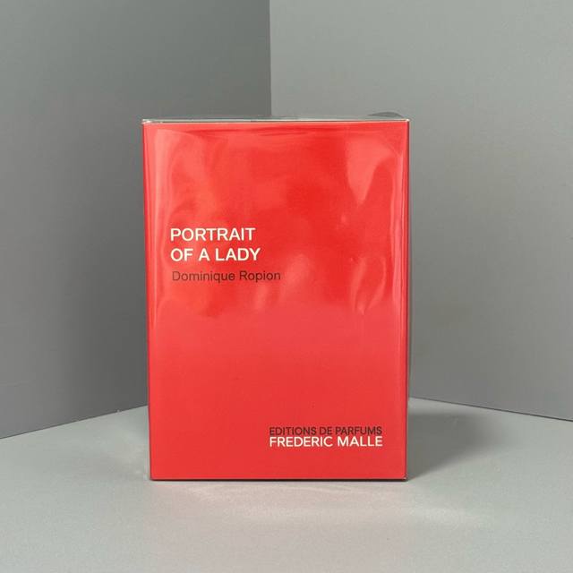 原单品质 DDD 德瑞克马尔香水 Ml贵妇肖像实拍到货德瑞克马尔香水贵妇肖像 Ml香调：东方花香调前调：公丁香 肉桂 玫瑰 黑加仑 树莓中调：檀香木 广藿香 焚