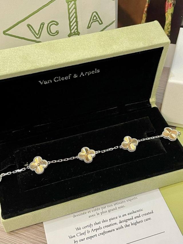 V金材质梵克雅宝Vca白金拼接玫瑰金绝美配色镭射雕花四叶草五花手链 DDD