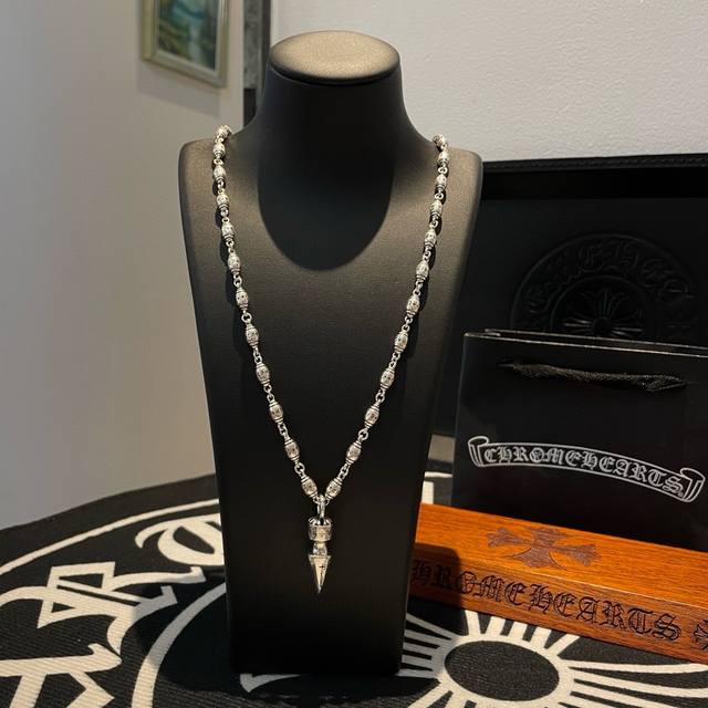 抖音 快手 Ins 小红书 直播热门 ，新款 专柜品质 Chrome Hearts克罗心字母球花项链 ，子弹吊坠，凹凸造型不同的花纹设计风格 呈现出与众不同 十