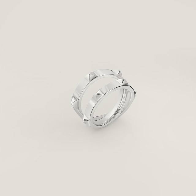 双层戒指 爱马仕经典 高端大气上档次 爱马仕戒指最容易吸引人的经典 猪鼻子 戒指 款 精致亚金材质。码数6 7 8 DDD