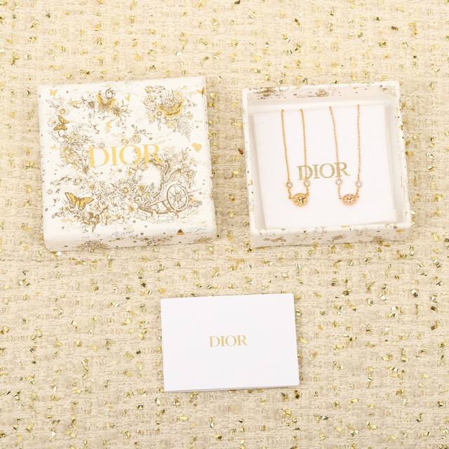 我们出品 迪奥罗盘项链，可定制18K真金真钻版，只做对版真金版，价询客Fu DDD 罗盘项链 Victoire De Castellane以风玫瑰造型重新演绎D