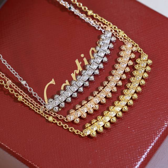 带钻版 卡地亚 铆钉项链 高品质 钉头可以旋转。高工艺产品 带Logo 原版链 链长45Cm 电镀三色 亚金材质 时尚达人明星同款。 DDD