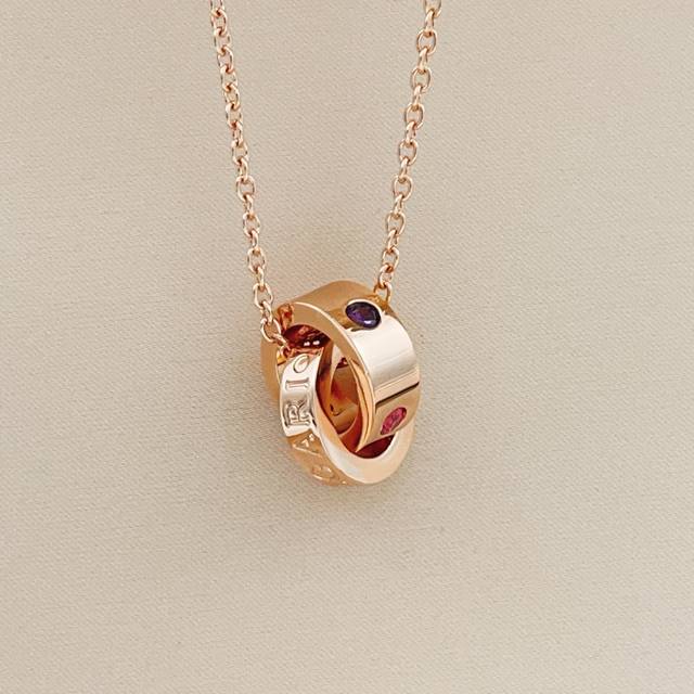 宝格丽Bvlgari最新款玫瑰金紫钻双环项链 一致Zp黄铜材质，非常的上镜设计很特别值得入手高级手工坊系列 DDD