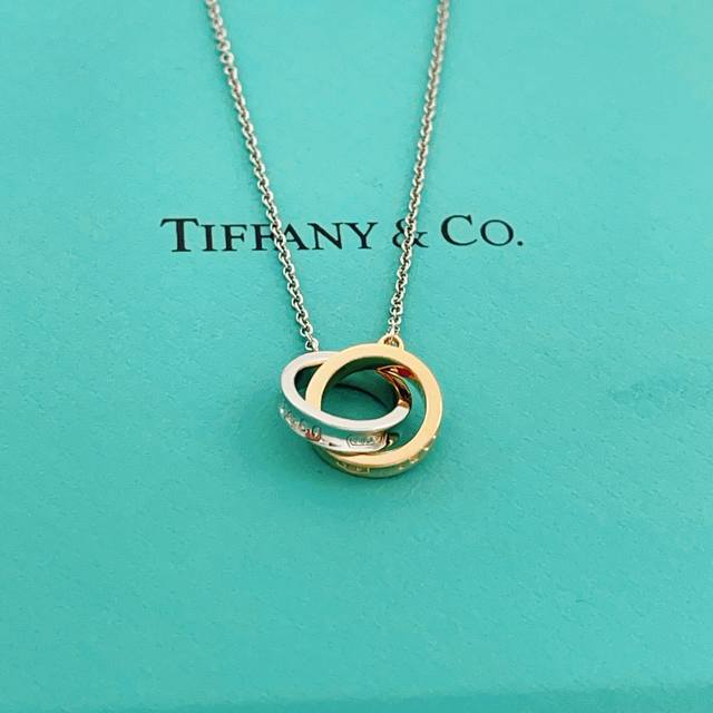Tiffany*蒂芙尼最新款拼色双环项链 一致Zp黄铜材质，非常的上镜设计很特别值得入手高级手工坊系列 DDD