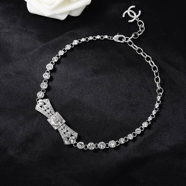 香奈儿 Chanel 新款 双面项链 专柜同步上新 双C精工打造原版一致黄铜材质 DDD