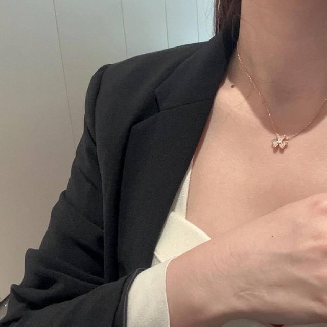 V金材质Vca三叶草Mini单花项链 DDD