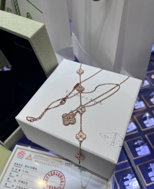 V金材质Vca烫金四叶草项链 DDD