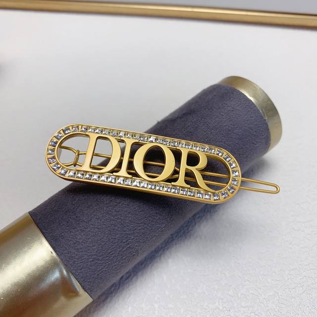 Dior迪奥 DDD Dior发夹 DDD 围钻磨砂发夹一字夹日常精致小单品气质百搭小仙女必入单品 宝藏款 闭眼入推荐款 单个 DDD
