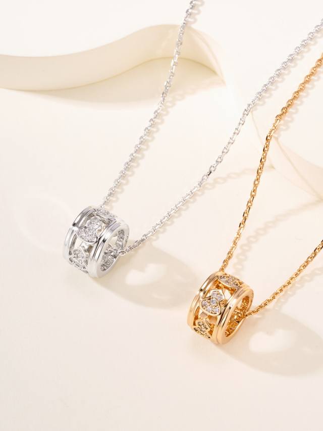 P价 DDD “鸿运当头 福禄双全”麒麟中国元素葫芦项链 DDD 真喜欢金属光彩和碎钻光泽兼备，日常但是很有质感的一款耳钉，葫芦造型也有超棒的Lucky寓意，么