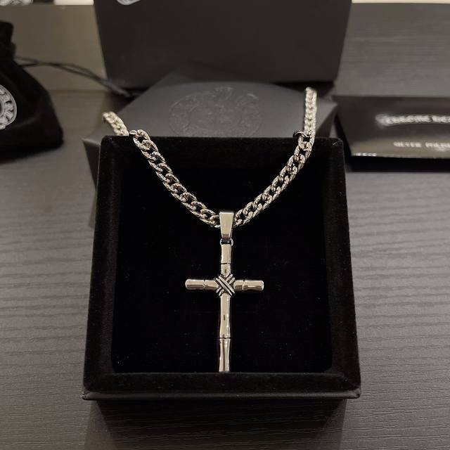 克罗心最新款 DDD 专柜爆款 DDD 厂家直销价 DDD 原版一比一复刻 DDD 尺寸60 DDD 克罗心项链 DDD