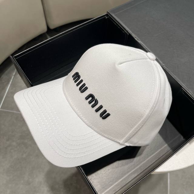 Miumiu缪缪棒球遮阳帽，重工定制，美美哦，认准品质哦！