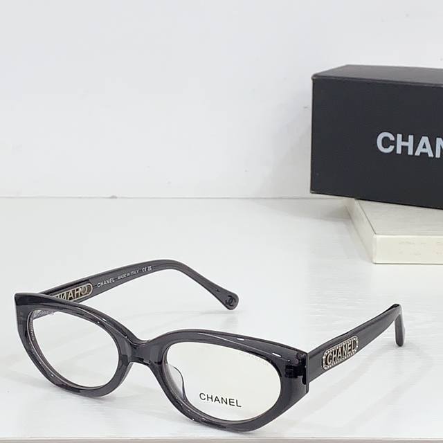 中古风小黑超3.0 Mod：Ch6818 Size：54-21-145 侧面很亮眼哟 超有态度的多边小方框