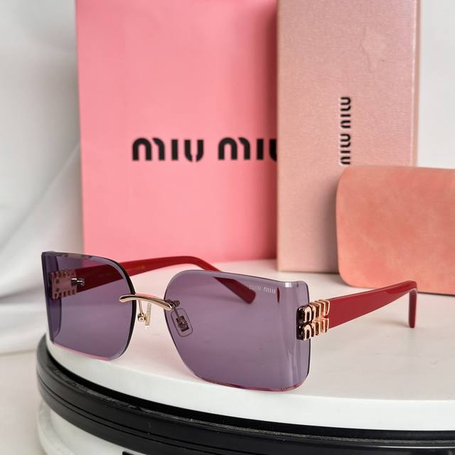 Miu M*Model: Mu111Av Size：63口17-130