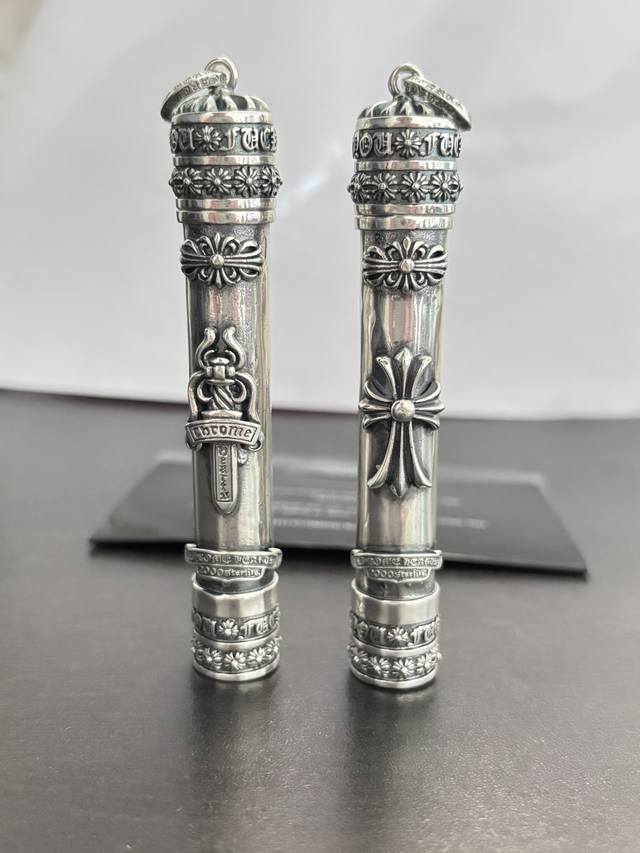 克罗心十字架.宝剑点烟器 个性时尚可当吊坠，轻轻一吹即可点亮 标准携带方便 可赠送数据线