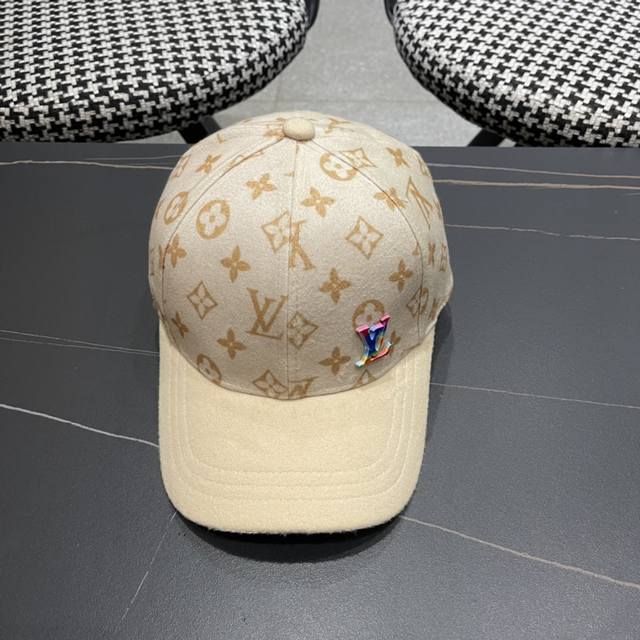 路易威登棒球帽 Louisvuitton新款毛绒秋冬款lv棒球帽，重工打造百搭款男女通用！跑量！