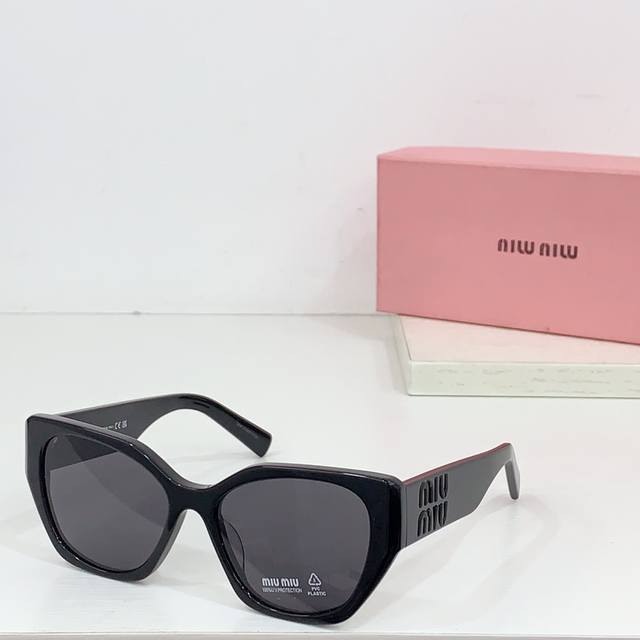 Miu M*Model: Smu 18Wsize：57口20