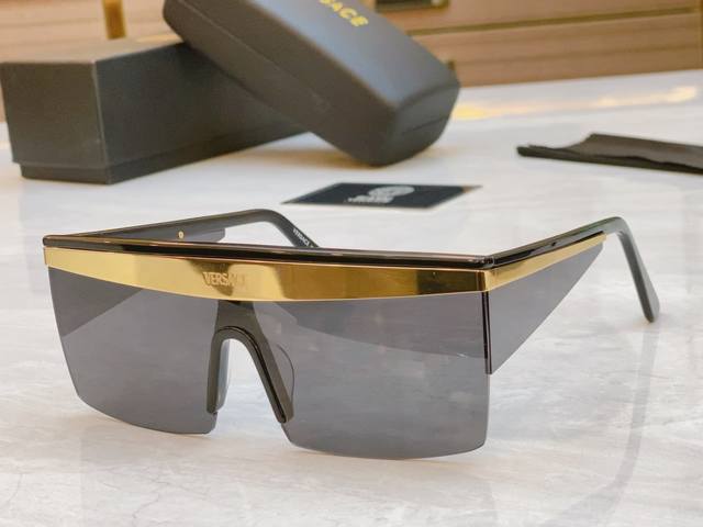 Versac* 范思*哲新款太阳镜，Model:2254，Size:44口144-155