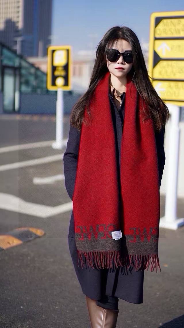 罗意威情侣款 原单品质 这个款式本来今年不想上了，因为工厂也陆续放假，我呢，也就是每天也就是清一清现有的产品，也准备收尾了。随着好几个顾客发图问我这个款式，我也