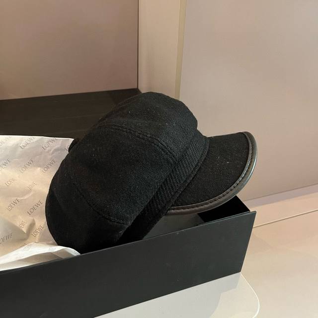 ＬＯＥＷＥ罗意威画家帽，秋冬新款，头围57Cm