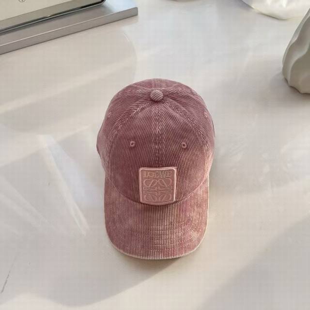跑量 Loewe～秋冬新款高品质灯芯绒 外单定然色系