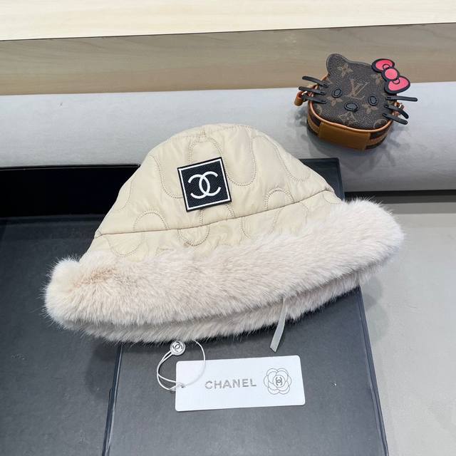 Chanel 2024新款秋冬季女东北棉帽防风保暖护耳防寒加厚冬天毛绒渔夫帽子