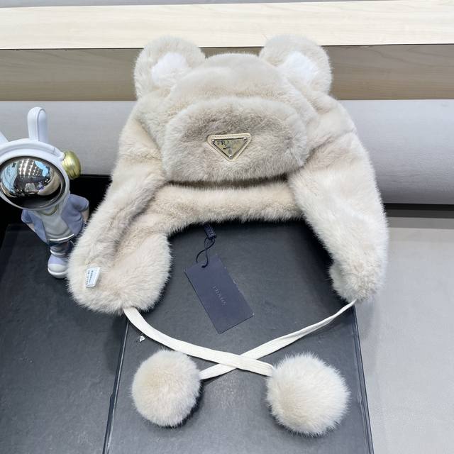 普拉达Prada新款秋冬季可爱能猫毛绒帽子加厚保暖毛球护耳套头防寒雷锋成人帽