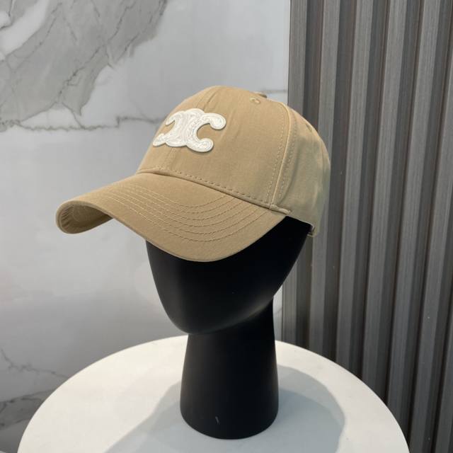 配防尘袋 Celine赛琳 款新款简约棒球帽，新款出货，大牌款超好搭配，赶紧入手！