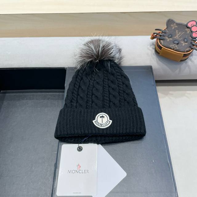 Moncler 现货正品蒙口针织帽欧美秋冬新款狐狸毛球羊毛帽男女款百搭毛线帽