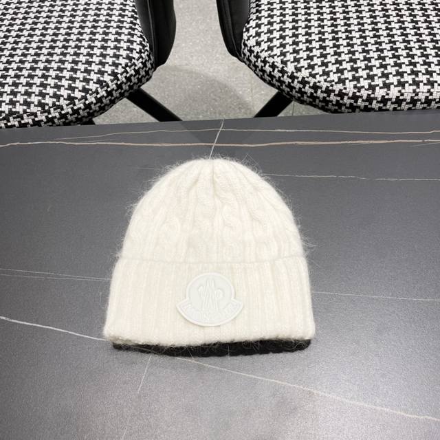 Moncler蒙口 秋冬新款兔毛韩版毛线帽，出街超好搭配！