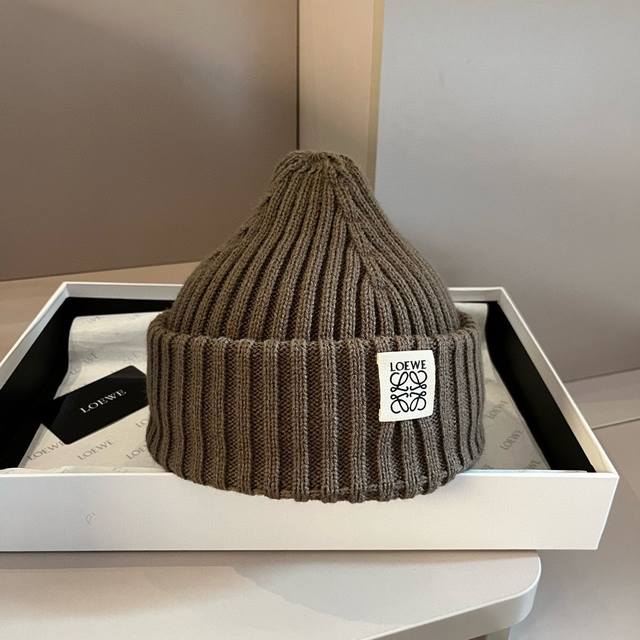 ＬＯＥＷＥ罗意威新款针织毛线帽，男女通用