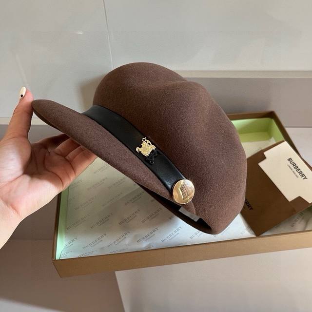 Burberry巴宝莉秋冬新款鸭舌军帽，八角鸭舌帽，百分百羊毛面料%头围57Cm