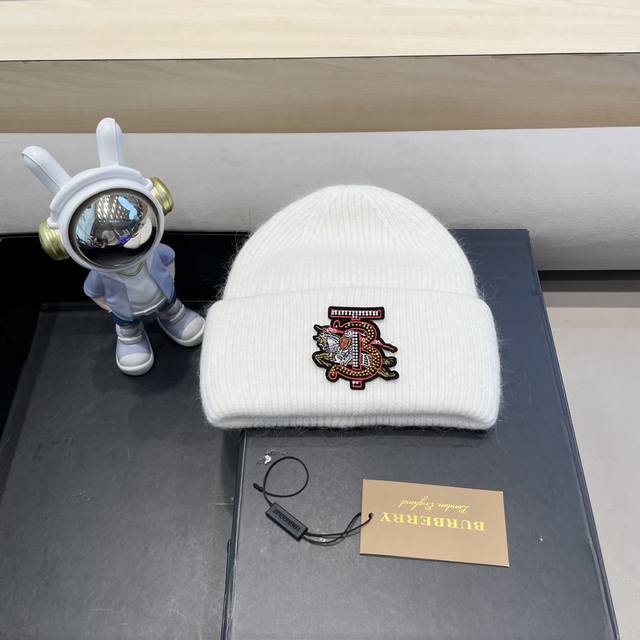 巴宝莉Burberry新款国风刺绣毛线帽子男女保暖套头针织帽秋冬季套头冷帽潮醒狮帽