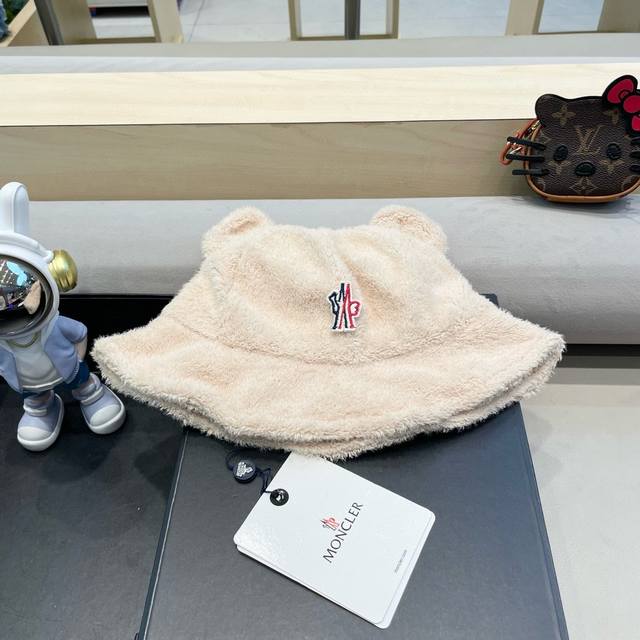 Moncler蒙口2024 新款帽子女秋冬厚款渔夫帽盆帽甜美可爱耳朵毛茸茸显脸