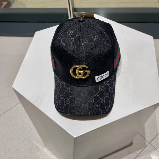 Gucci古奇 专柜新款简约刺绣款棒球帽，很潮！休闲运动款，经典制作，超级好搭衣服！