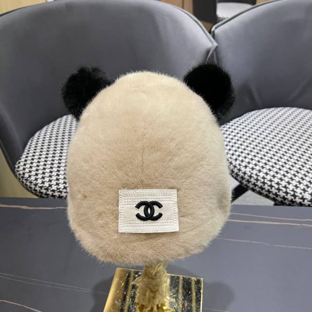 香奈儿Chanel 国潮子女秋冬可爱渔夫帽大头围毛绒保暖帽