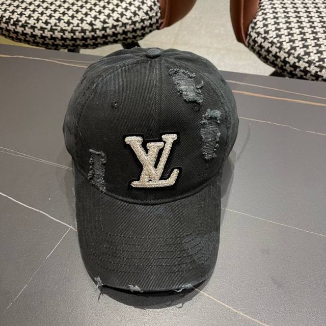 新款出货Lv 路易威登 新款迷彩棒球帽质量超赞，基础头围56，贴片可调节。