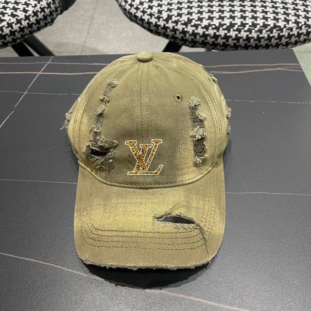 路易威登破洞棒球帽 Lv新款真的太好看了手感和质感都超棒的 可盐可甜