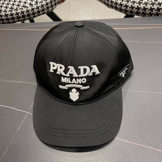 Prada普拉达 2024早春新款大牌款棒球帽，经典款男女通用
