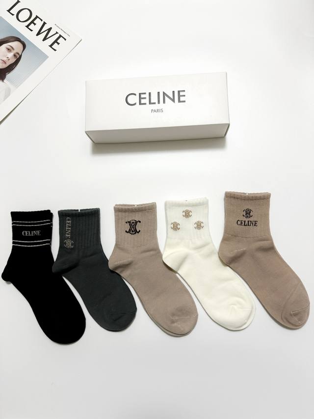 配包装 一盒5 双 Celine 赛琳 经典老花 字母Logo 纯棉中筒袜 Ins爆款！专柜在售Ing 好看到爆炸 ！超高品质！经典不过时！潮人必不能少的专柜代
