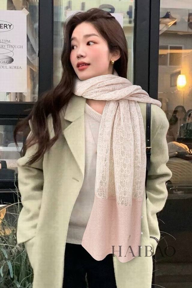 上新 Loro Piana 独家牛货 Lp珍珠扣披肩 多功能披肩想怎么围就怎么围，简约百搭，舒适保暖，精致与品位共存，凹造型必备的百搭神器，全部今年流行色采用1