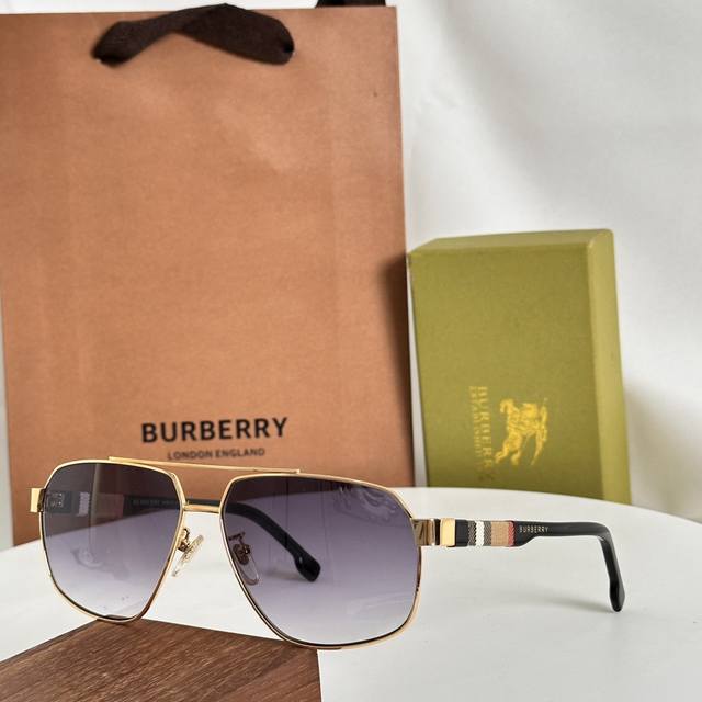 Burberry 巴宝莉 型号Be4212 太阳眼镜正品男 花纹飞行员 墨镜 Size：60口15-140