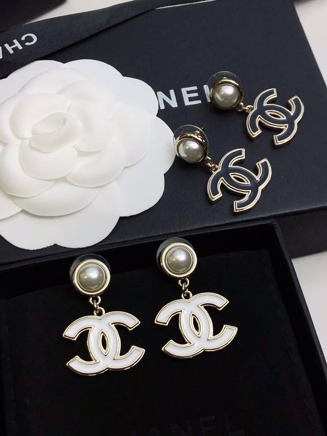 代购级别22Ss新款正品Chanel 小香 香奈儿双C耳钉耳环 非常漂亮 专柜一致黄铜材质
